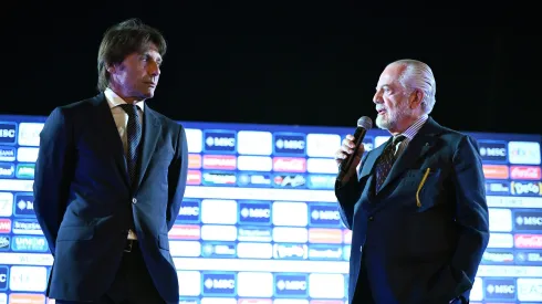 Aurelio de Laurentiis e Antonio Conte. Foto: Getty Images