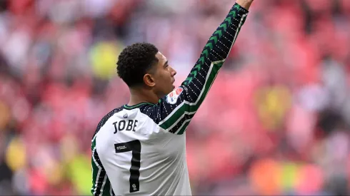 Jobe Bellingham sai de um clube do Championship para o Borussia Dortmund, tal como fez o irmão Jude