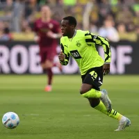 Chelsea disposto a pagar €50 milhões de euros por jovem craque inglês do Borussia Dortmund