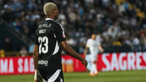 Khaly Bandeira, jogador angolano do Casa Pia. Foto: Reprodução Instagram Casa Pia AC