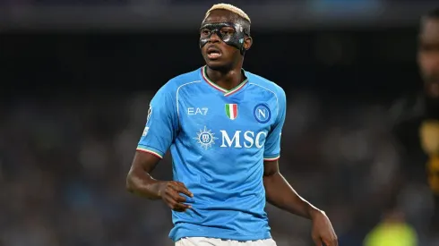 Victor Osimhen durante a sua passagem no Nápoles. Foto: Getty Images
