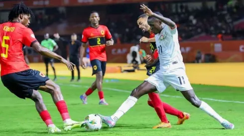 Quénia x Angola