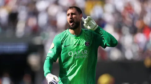 Gianluigi Donnarumma associado ao Manchester United. Foto: Dan Mullan/Getty Images
