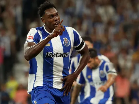 FC Porto vence Vitória SC e jogadores recordam Jorge Costa