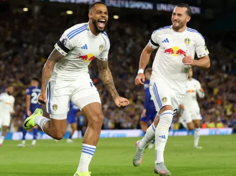 Penálti polémico marca regresso vitorioso do Leeds United à Premier League