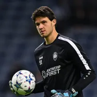 Manchester United aponta ao guardião belga Senne Lammens, do Antuérpia, para colmatar ausência e erros de Onana