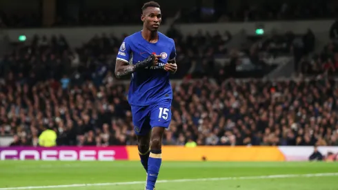 Nicolas Jackson aponta para o emblema que o colocou na lista de dispensas, neste defeso, depois de o ter contratado há duas temporadas, ao Villarreal, por 37 milhões de euros.