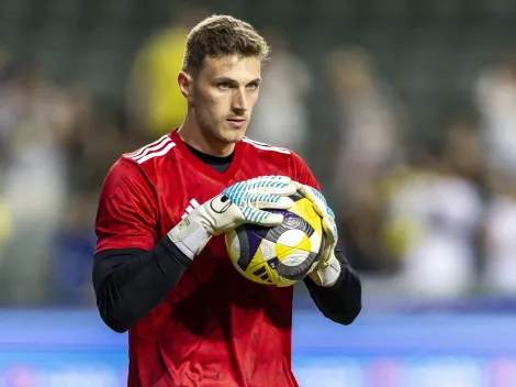 Jorge Jesus procura um substituto para o internacional brasileiro Bento