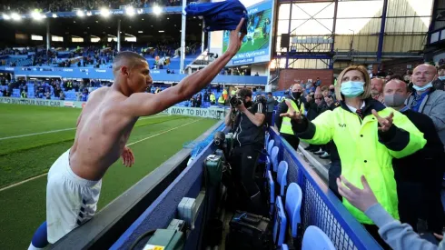 Everton v Wolverhampton Wanderers - Premier League