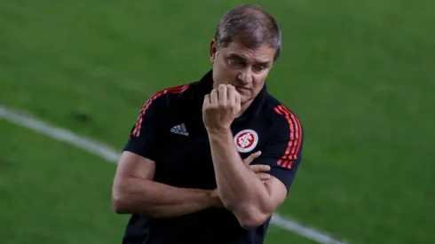 Santos v Internacional - Brasileirao 2021