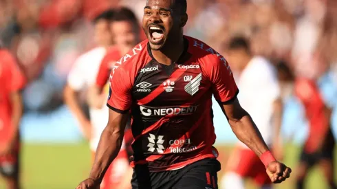 Athletico Paranaense v Red Bull Bragantino - Copa CONMEBOL Sudamericana 2021: Final