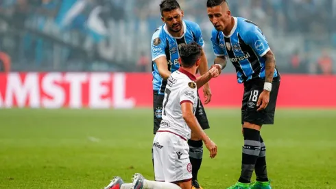 Gremio v Lanus - Copa Bridgestone Libertadores 2017 Final