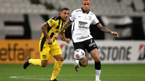 Corinthians v Pe�arol - Copa CONMEBOL Sudamericana 2021