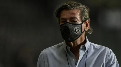 Vasco soma insucessos na tentativa de criar um novo modelo para o Departamento de Futebol (Foto: Thiago Ribeiro/AGIF)