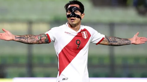 Lapadula não é o nome favorito, mas pode ser uma opção de camisa 9 para o Corinthians (Foto: Edilzon Gamez/Getty Images)