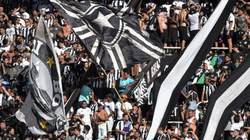 Botafogo fecha acordo para venda da SAF com investidor dos Estados Unidos (Foto: Thiago Ribeiro/AGIF)