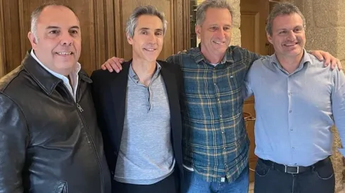 Marcos Braz, Paulo Sousa, Rodolfo Landim e Bruno Spindel em foto de oficialização da contratação do técnico português (Foto: Reprodução)