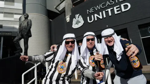 Supporters Head to St James