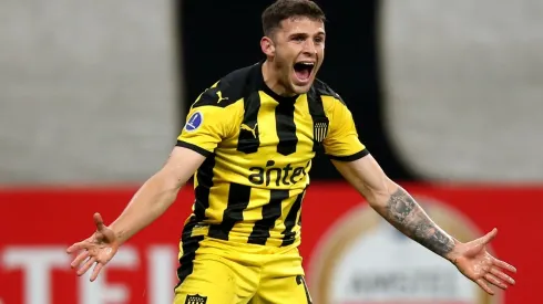 Giovanni González não renovou contrato com o Penãrol