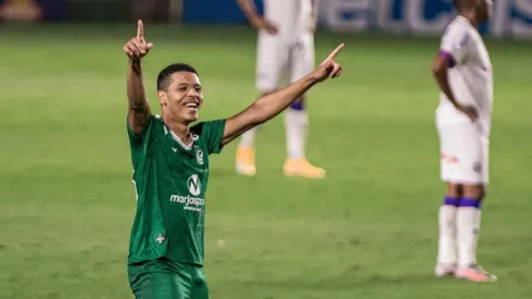 Vinícius Lopes é o primeiro reforço do Botafogo para 2022 (Foto: Heber Gomes/AGIF)