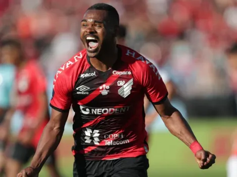 São Paulo anuncia oficialmente a contratação do meia Nikão, ex-Athletico