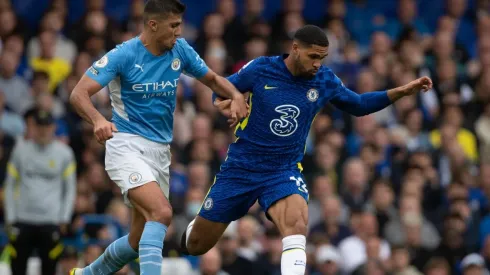 Manchester City e Chelsea, em campo pela Premier League (Foto: Getty Images)