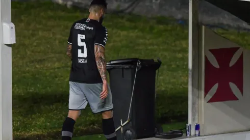 Medalhões do Vasco buscam rescisão amigável com o clube (Foto: Thiago Ribeiro/AGIF)