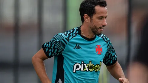 Nenê comentou sobre sua responsabilidade no Vasco em 2022 (Foto: Thiago Ribeiro/AGIF)