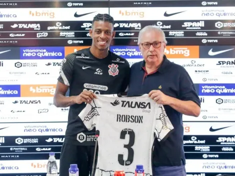 Robson Bambu é apresentado no Corinthians, comete gafe e irrita a Fiel nas redes sociais
