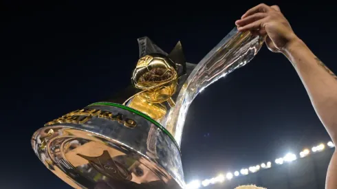 Taça do Campeonato Brasileiro (Foto: Getty Images)