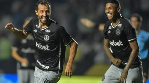 Nenê e Raniel ajudam o Vasco a vencer o Nova Iguaçu (Foto: Thiago Ribeiro/AGIF)