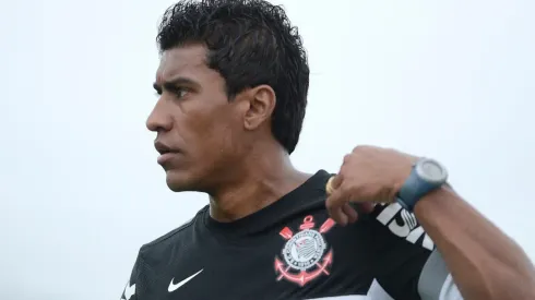 Paulinho, volante do Corinthians (Foto: Mauro Horita/AGIF)