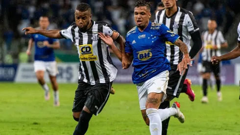 Daniel Jr marcou dois gols na vitória contra o Tombense (Foto: Alessandra Torres/AGIF)