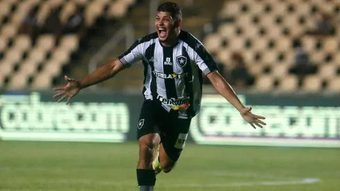 Erison revela ansiedade para atuar pela Série A do Brasileirão (Foto: Vitor Silva/Botafogo)