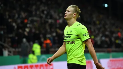 FC St Pauli v Borussia Dortmund - DFB Cup: Round of Sixteen