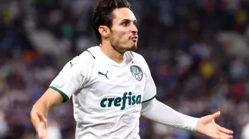 Raphael Veiga, em campo pelo Palmeiras (Foto: Getty Images)