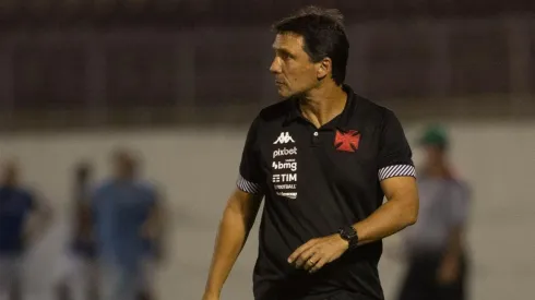 Zé Ricardo escala o Vasco para o duelo da segunda fase da Copa do Brasil (Foto: Diogo Reis/AGIF)