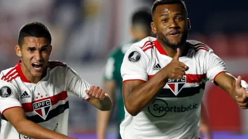 Luan comemora gol diante do Palmeiras, pela Copa Libertadores (Foto: Getty Images)