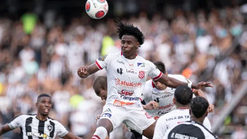 Lucas Oliveira deverá ser anunciado pelo Vasco nos próximos dias (Foto: Jorge Rodrigues/AGIF)