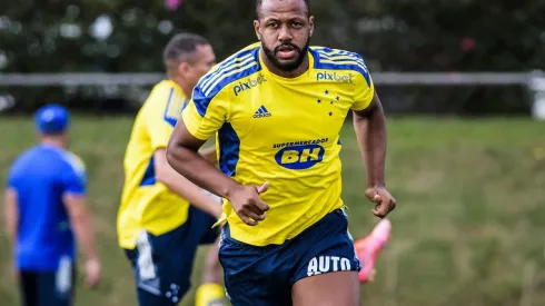 Sidnei deve deixar o Cruzeiro nos próximos dias