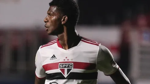 Arboleda, zagueiro do São Paulo (Foto: Ettore Chiereguini/AGIF)