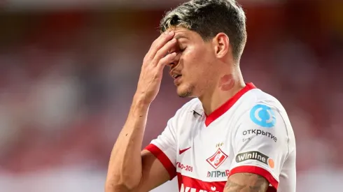 Ayrton Lucas chega ao Flamengo se recuperando de uma lesão no tornozelo