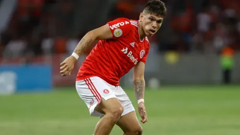 Palacios deve ser anunciado em breve por novo clube (Foto: Maxi Franzoi/AGIF)