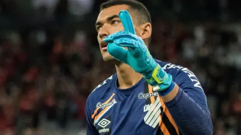 Santos sonha em jogar a Copa do Mundo após se transferir para o Flamengo (Foto: Robson Mafra/AGIF)