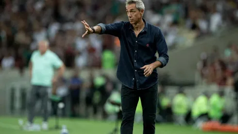 Paulo Sousa fala sobre a perda do Campeonato Carioca (Foto: Jorge Rodrigues/AGIF)