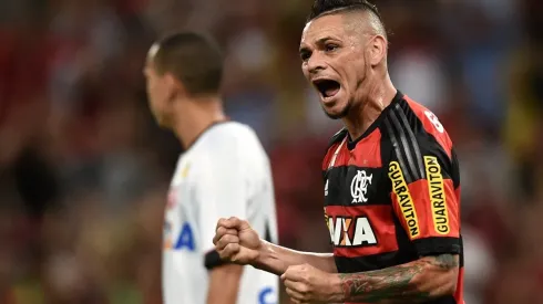 Flamengo v Atletico PR - Brasileirao Series A 2015