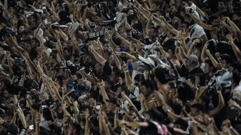 Venda da SAF para 777 Partners traz esperança a torcida do Vasco para um Série B mais tranquilo (Foto: Thiago Ribeiro/AGIF)
