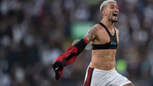 Arrascaeta alcança importante marca pelo Flamengo (Foto: Jorge Rodrigues/AGIF)