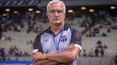 Dorival elogia atuação do Ceará na vitória contra o Palmeiras (Foto: Lucas Emanuel/AGIF)