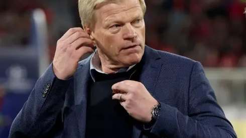 Oliver Kahn falou sobre renovaçãod e Muller e Neuer